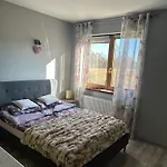 Aparthotel Wiejski Raj 3*