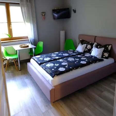 Wiejski Raj Aparthotel 3*