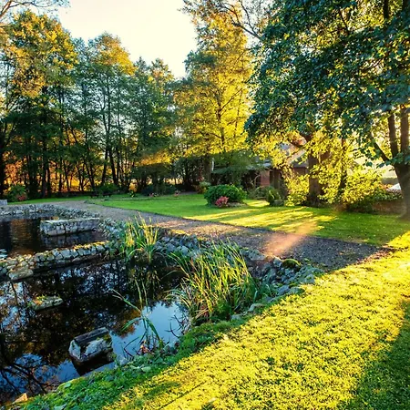 Wiejski Raj מלון דירות 3*