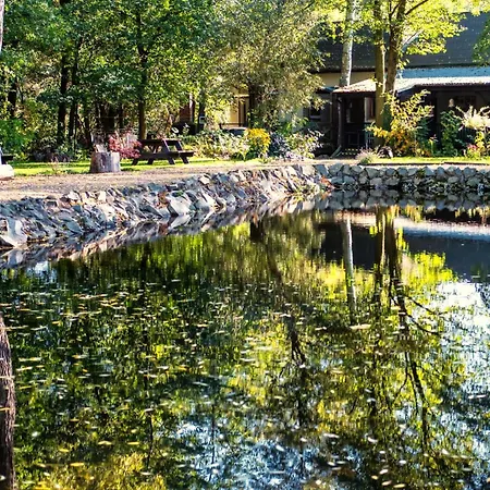 Aparthotel Wiejski Raj 3*