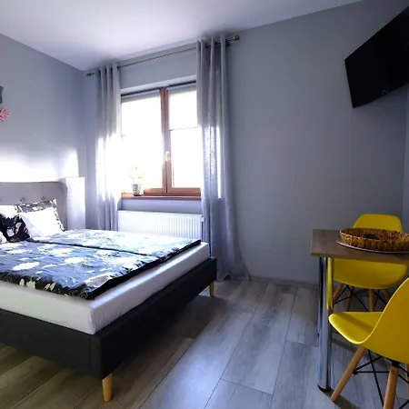 Wiejski Raj Aparthotel 3*