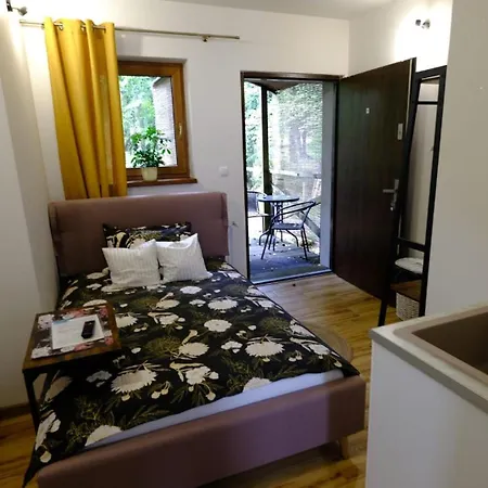 Apartmanhotel Wiejski Raj 3*